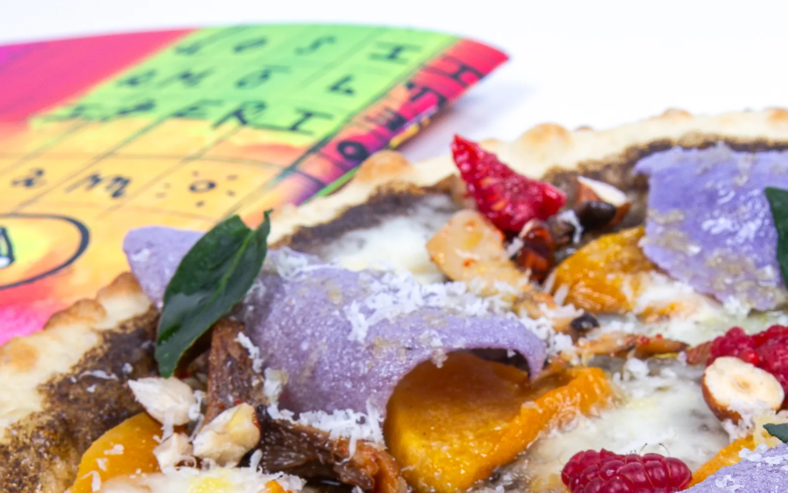 Pizza gourmet di Slice of Capanno, premiata con due spicchi dal Gambero Rosso 2025